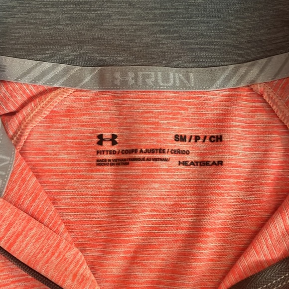 Under Armour quarter zip pullover - Picture 4 of 5